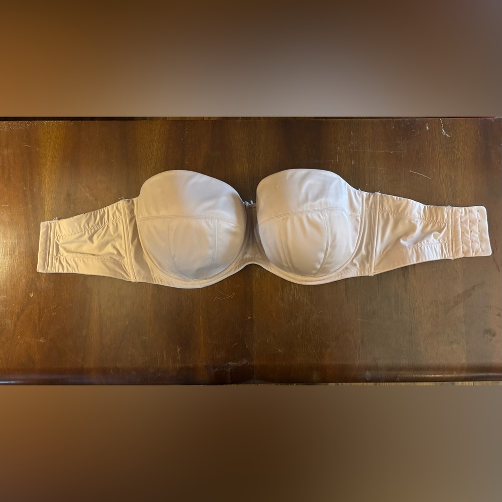 Sculptresse Strapless Bra 36J/36GG
